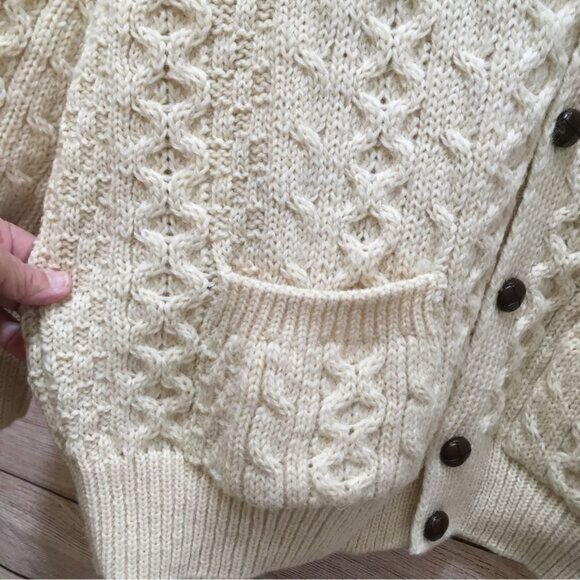 LATCHFORDS OF IRELAND CABLE KNIT OVERSIZED SLOUCHY SWEATER IN 100% WOOL - Picture 7 of 12